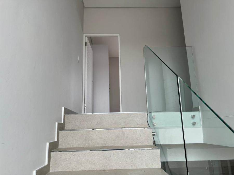4 Bedroom Property for Sale in Sandown Western Cape